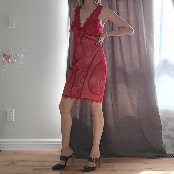 BEBE red lace dress - Picture 7 of 17